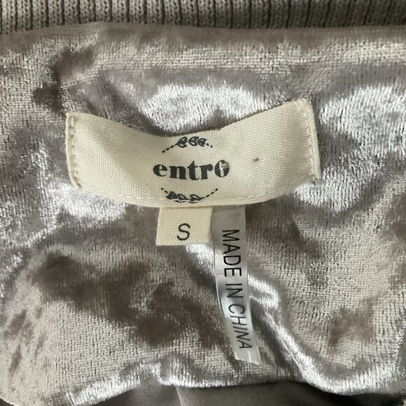 Entro Womens Sz S Light‎ Gray Crushed Velvet Full Zipper Pockets Bomber Jacket - Picture 3 of 10